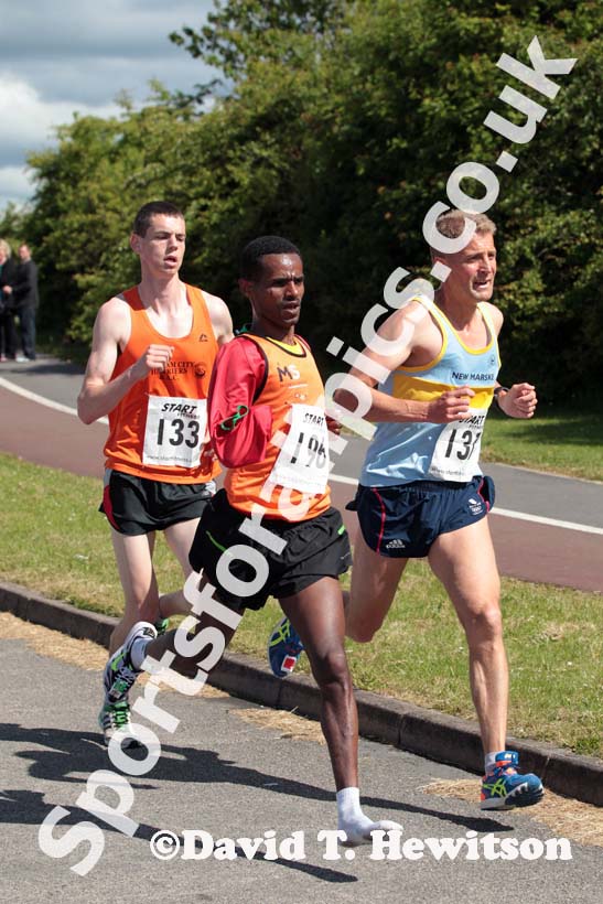 Wondiye Fikre Indelbu and James Bulman lead from James Askew in the Newton Aycliffe 10k Road Race.